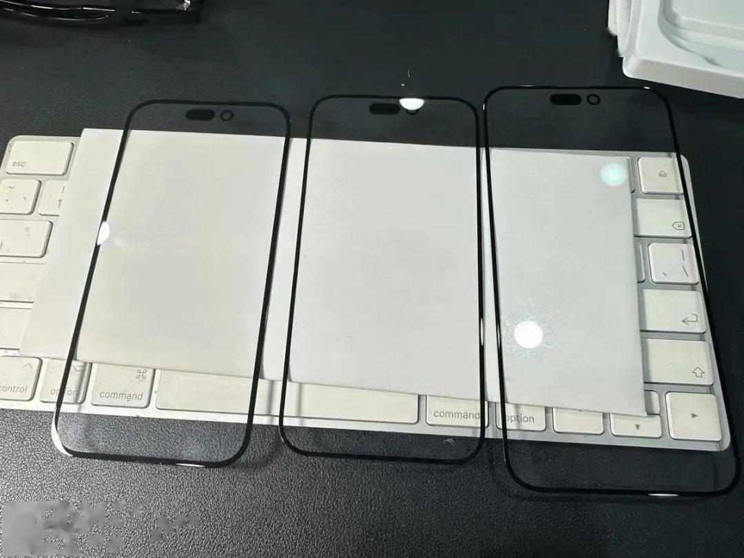 奶块苹果2.5.3版
:苹果iPhone 15全系列前玻璃面板曝光：极窄边框+全员灵动岛